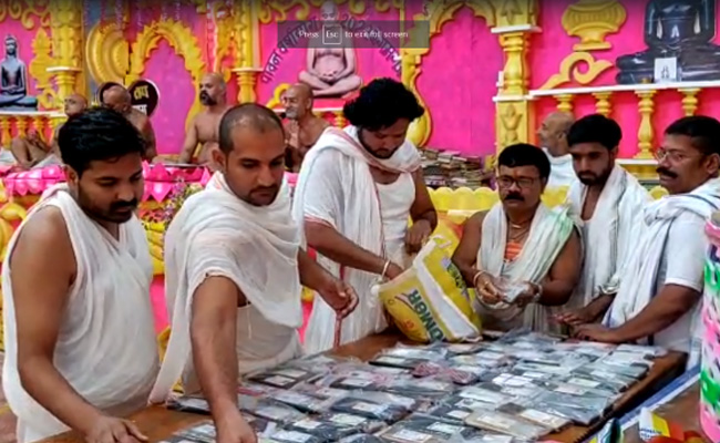 "Digital Detox" Fasting To Stay Away From Internet, Smartphones