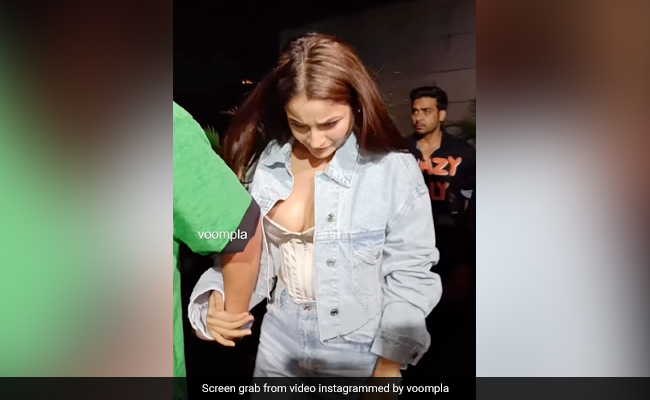 ये किस एक्टर के हाथों में हाथ डाले नजर आईं शहनाज गिल, देख फैंस को याद आए सिद्धार्थ शुक्ला