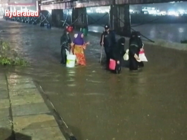 Heavy Rain In Parts Of Hyderabad, Traffic Hit