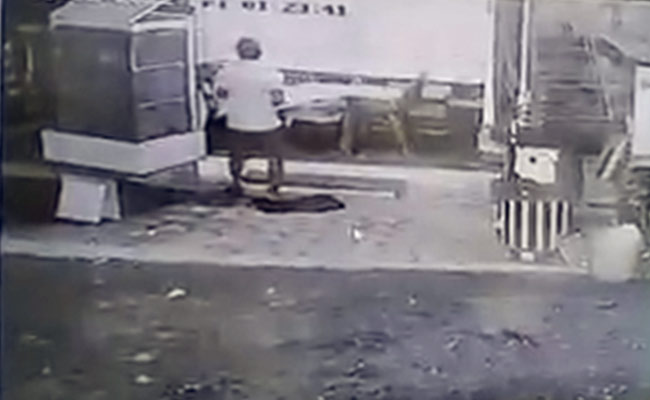 On CCTV, "KGF"-Inspired Teen Serial Killer Seen With Victim. He Killed 5