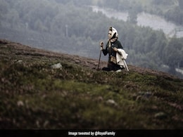 Queen Elizabeth's Previously Unseen Photo Released After State Funeral Queen Elizabeth's Previously Unseen Photo Released After State Funeral