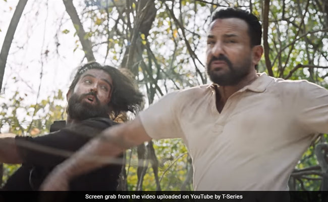 <I>Vikram Vedha</i> Song <I>Bande</I>: Hrithik Roshan And Saif Ali Khan Challenge Each Other