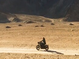 सलमान खान की 'किसी का भाई किसी की जान' का टीजर आउट, लंबे बाल और वीराने में बाइक दौड़ाते नजर आए भाईजान सलमान खान की 'किसी का भाई किसी की जान' का टीजर आउट, लंबे बाल और वीराने में बाइक दौड़ाते नजर आए भाईजान