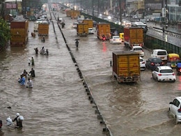 Centre Reviews Gurugram's Metro, Sewerage Projects Amid Waterlogging