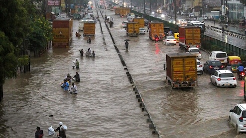 Centre Reviews Gurugram's Metro, Sewerage Projects Amid Waterlogging