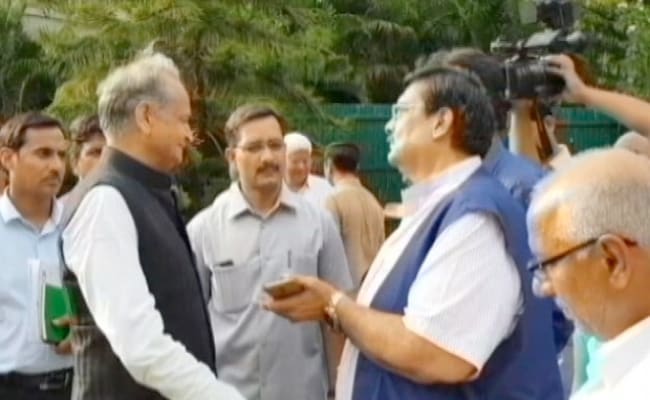 Ashok Gehlot Awaits Meeting With Sonia Gandhi After Jaipur Fiasco