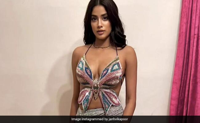 Janhvi Kapoor In Her Glittery Top And Skirt Flies Right Into Our Hearts