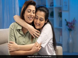 International Women's Day 2023: वो 5 बातें जो आपको अपनी बेटी से कभी नहीं छिपानी चाहिए, जानिए क्यों International Women's Day 2023: वो 5 बातें जो आपको अपनी बेटी से कभी नहीं छिपानी चाहिए, जानिए क्यों