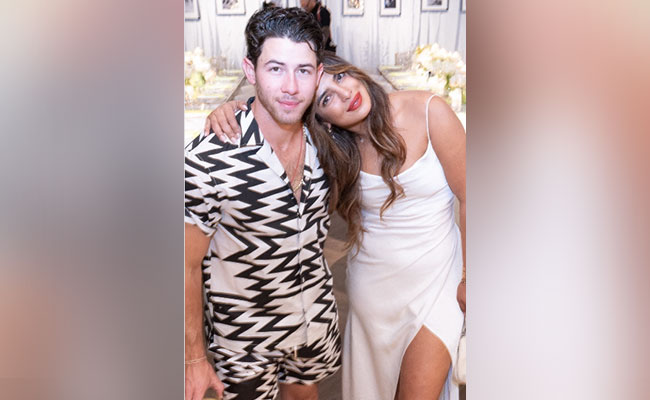 Nick Jonas Celebrated His 30th Birthday With Priyanka Chopra And Friends At His "Favorite Place." See Pics
