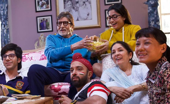 अक्टूबर में त्योहारों पर रिलीज को तैयार है इन सुपरस्टार्स की मोस्ट अवेटेड फिल्में, देखें पूरी लिस्ट