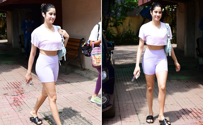 In A Cropped T-shirt And Bicycle Shorts, Janhvi Kapoor's Version Of Monday Motivation Certainly Is Stylish