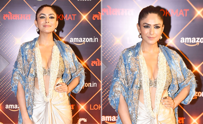 Mrunal Thakur's Fabulously Festive Fusion Outfit Is Here To Jazz Things Up