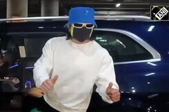 Ranveer Singh Amps Up His Airport Fashion Look Ranveer Singh Amps Up His Airport Fashion Look