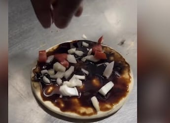 Watch: Food Vendor Makes Vegetable Pizza With Ice Cream; Leaves Internet Disgusted Watch: Food Vendor Makes Vegetable Pizza With Ice Cream; Leaves Internet Disgusted