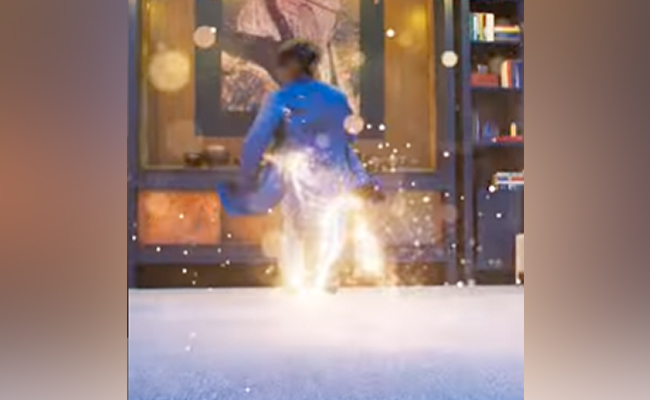 <i>Brahmastra</i>: Karan Johar Unveils The "Extraordinary Power Of <i>Vanarastra</i>". Fans Cheer For Shah Rukh Khan