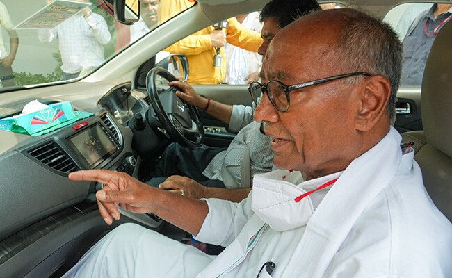 '1 Country, 2 Laws?' Digvijaya Singh's Kanwar Yatra Post Sparks Row