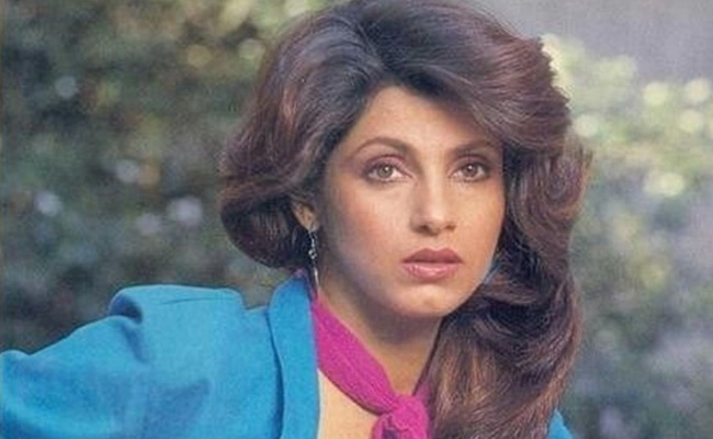 डिंपल कपाड़िया की नातिन हाइट में हो गई हैं नानी के बराबर, बेहद खूबसूरत और ग्लैमरस Naomika की PHOTOS देख लोगों को राजा की बॉबी आई याद