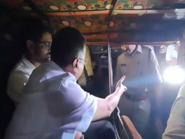 Video: Arvind Kejriwal vs Gujarat Cops Over Dinner At Auto Driver's Home Video: Arvind Kejriwal vs Gujarat Cops Over Dinner At Auto Driver's Home