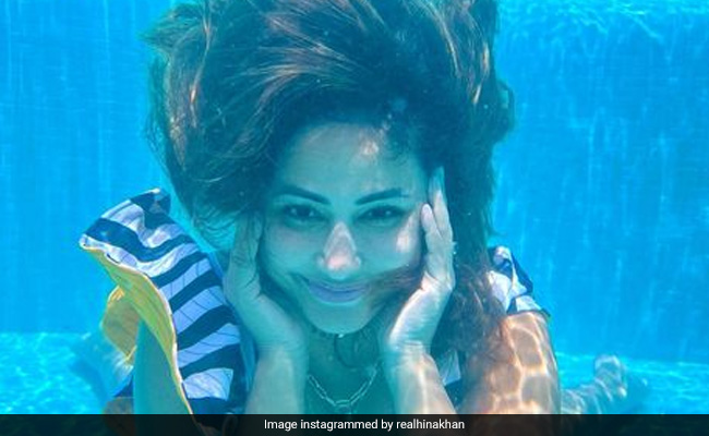 How Hina Khan Turned The Pool Into Her Bed In The Maldives