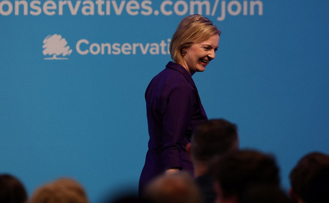 UK PM Liz Truss को सत्ता के संग मिलेगा मुश्किलों का अंबार : ये हैं 4 सबसे बड़ी चुनौतियां