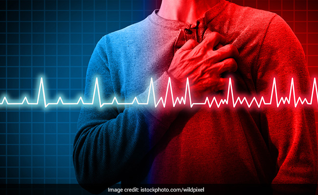 Heart disease : दिल कमजोर पड़ने के होते हैं ये 7 लक्षण, यहां जानिए उसके बारे में