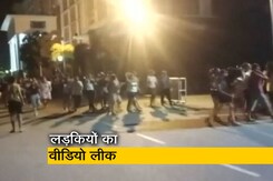 चंडीगढ़ में लड़कियो का संदिग्ध वीडियो लीक, पुलिस ने दर्ज की एफआईआर चंडीगढ़ में लड़कियो का संदिग्ध वीडियो लीक, पुलिस ने दर्ज की एफआईआर