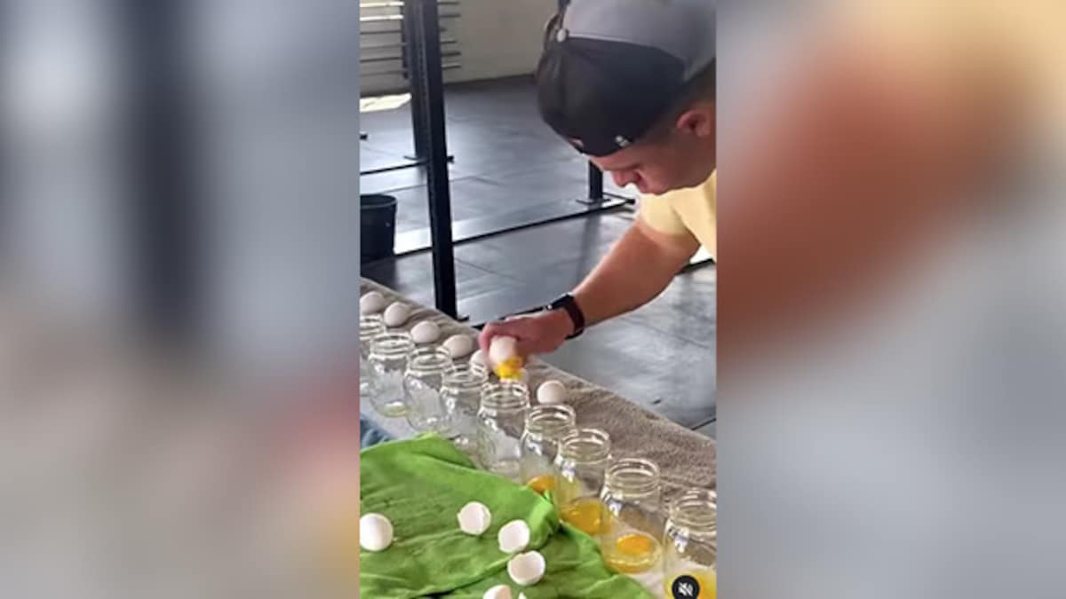 Man Breaks World Record By Cracking Most Eggs In 30 Secs; Is