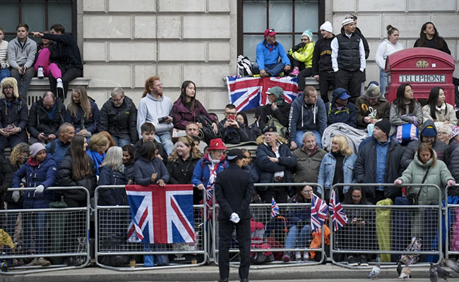 "Part Of History": Crowds Jam London For Queen Elizabeth's Funeral