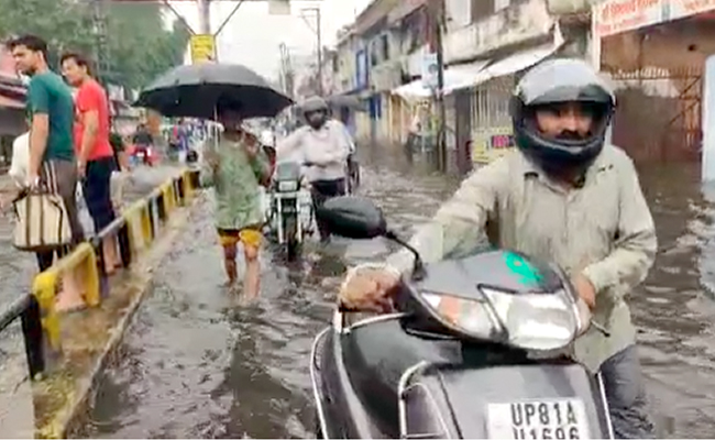 Video: Rain For Two Days Drowns UP's 'Smart City' Aligarh, Sewage Enters Homes