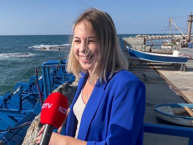 Electricity From Waves At Tel Aviv's Jaffa Harbour