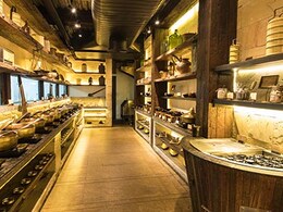 Hop On The Journey Of Traditional Indian Flavours At The GT Road Restaurant, Delhi