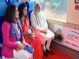 PM मोदी ने गांधीनगर में वंदे भारत ट्रेन को हरी झंडी दिखाकर खुद किया सफर, देखें Photos PM मोदी ने गांधीनगर में वंदे भारत ट्रेन को हरी झंडी दिखाकर खुद किया सफर, देखें Photos