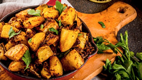 Lazy Lunch Recipe: लंच में सिर्फ 15 मिनट में बनाएं टेस्टी स्वीट कॉर्न-आलू सब्ज़ी