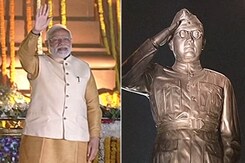 PM Modi Unveils The Netaji Subhash Chandra Bose Statue At India Gate PM Modi Unveils The Netaji Subhash Chandra Bose Statue At India Gate