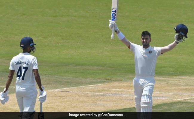 फिर दिखा Virat का जलवा, क्वार्टर फाइनल में ठोका शानदार शतक, एक दर्जन बाउंड्री से बनाए 117 रन