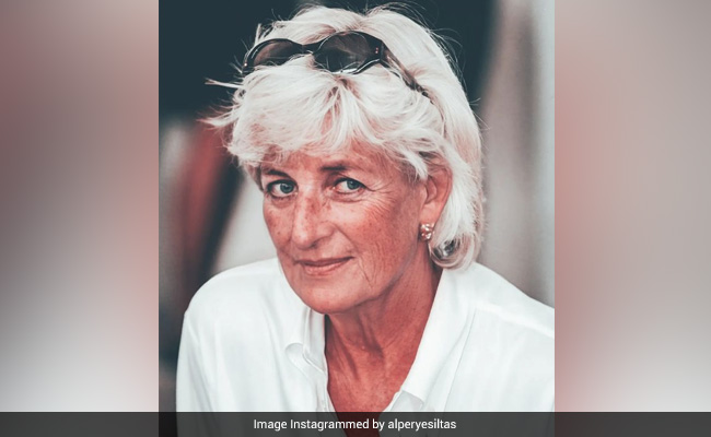 AI-Generated Portraits Imagine How Celebrities Would Look Like If They Were Alive Today