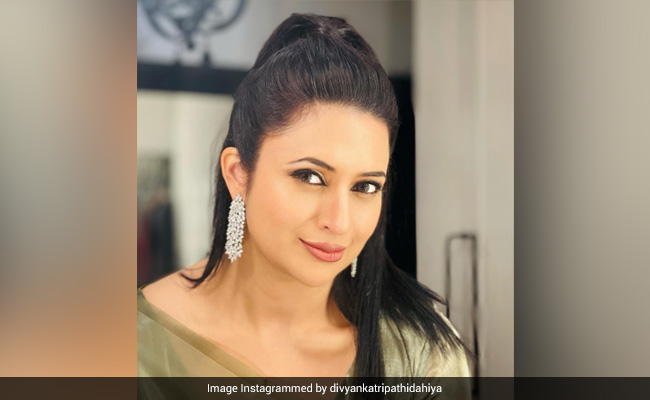 No, Divyanka Tripathi Will Not Be A Part Of <i>Bigg Boss 16</i>. "False News," She Tweets