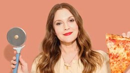 Drew Barrymore's Shocking Way Of Eating Pizza Has Gone Viral