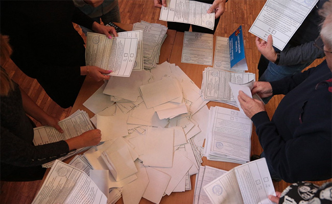 Russian Proxies In Ukraine Claim 'Victory' In Annexation Vote Russian Proxies In Ukraine Claim 'Victory' In Annexation Vote