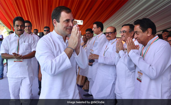 रामलीला मैदान से कांग्रेस कार्यकर्ताओं ने उठाई राहुल को अध्यक्ष बनाने की मांग की