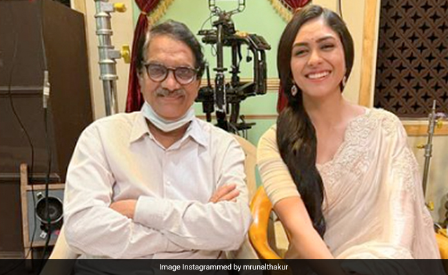 How Mrunal Thakur Wished Birthday To Her <i>Sita Ramam</i> Producer