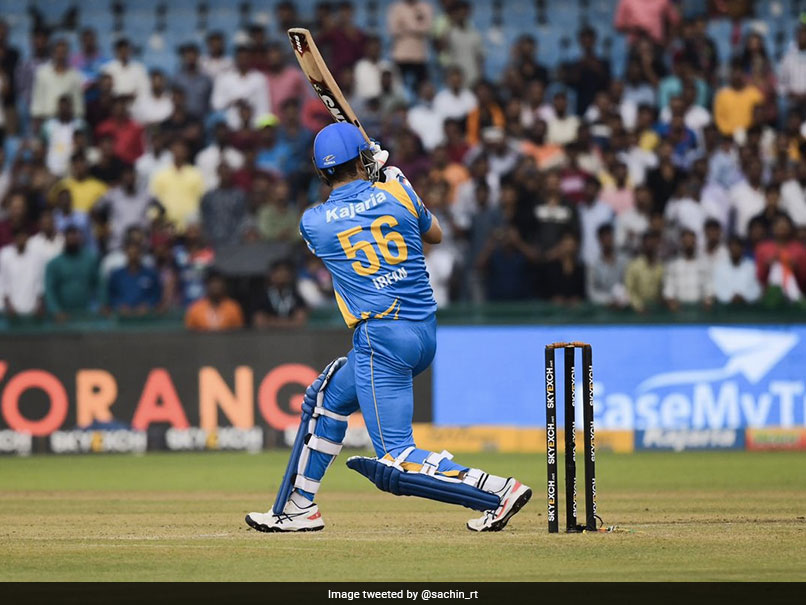 Video: इरफान पठान का सुपर शो, ऑस्ट्रेलियाई दिग्गज को जड़े चार छक्के, इंडिया लीजेंड्स को फाइनल में पहुंचाया