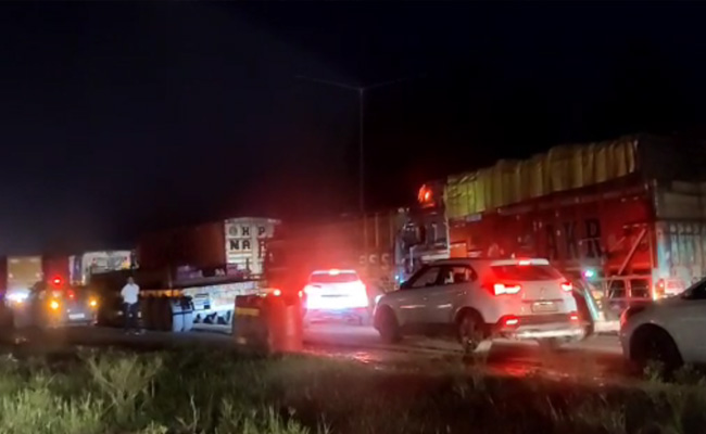 Video: Farmers' Protest Jams Haryana Highway, Hundreds Stuck By Night