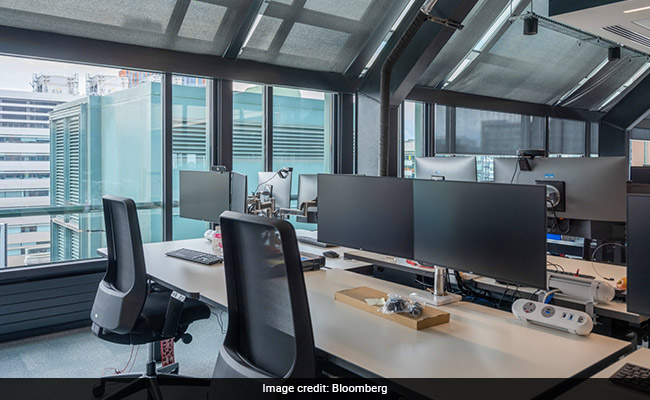 Employees Who Shift To 4-Day Week Devote New Free Time to Sleep