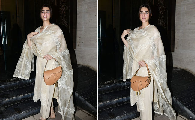 Kriti Sanon Gives Her Understated <i>Salwar</i> A Designer Touch With A Rs 2.80 Lakh Dior Bag