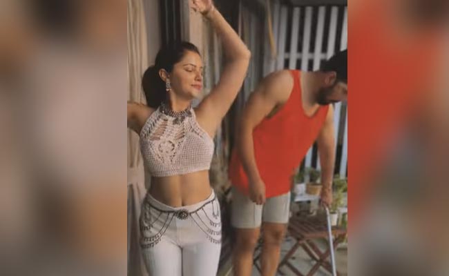 ‘झलक दिखला जा’ में डांस से सबका दिल जीत रही रुबीना ने पति अभिनव को किया मिस, बेली डांस वीडियो शेयर कर के बोलीं- घर आ जा परदेसी