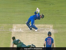 IND vs PAK : Deepak Hooda के इस शॉट पर नहीं हो रहा किसी को यकीन, विराट कोहली भी हो गए हैरान- VIDEO IND vs PAK : Deepak Hooda के इस शॉट पर नहीं हो रहा किसी को यकीन, विराट कोहली भी हो गए हैरान- VIDEO