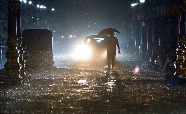 Heavy Rain Inundates Parts Of Hyderabad, Traffic Hit