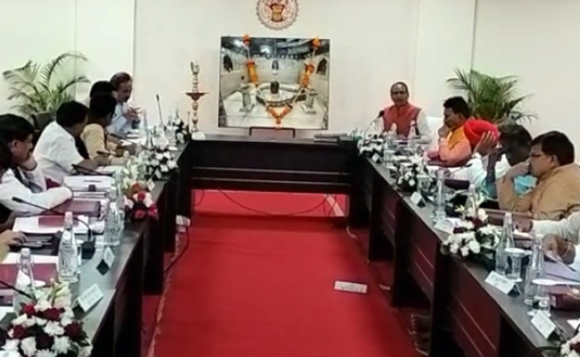 "Mahakaal's Government": Shivraj Chouhan Leaves Seat For Deity At Meeting