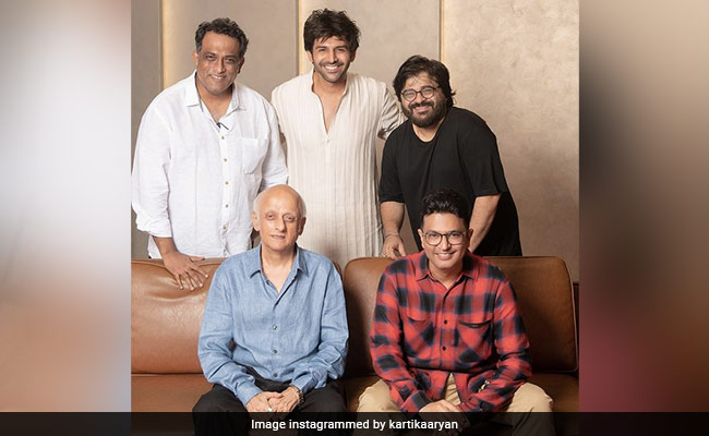 Kartik Aaryan To Star In <i>Aashiqui 3</i>: "My First With Anurag Basu Da"